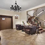 Hotel Bonum Old Town 3*