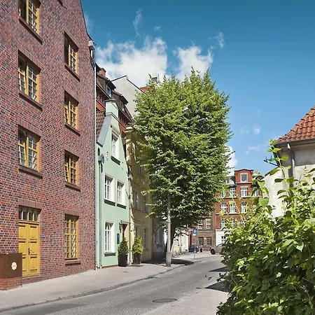 Bonum Old Town Hotel