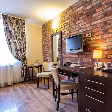 Bonum Old Town Hotel 3*