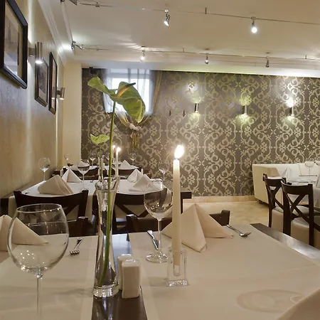 Bonum Old Town Hotel 3*