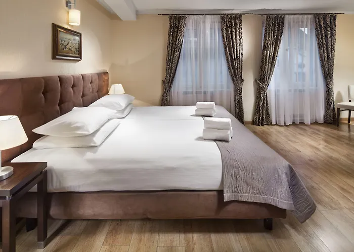 Bonum Old Town 3*