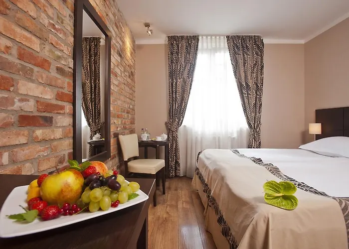 Bonum Old Town Hotel 3*