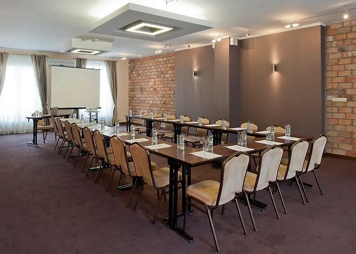 Hotel Bonum Old Town 3*