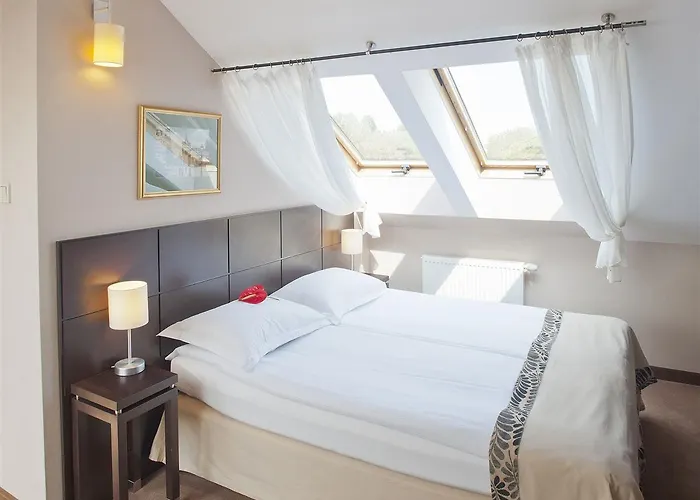 Hotel Bonum Old Town 3*