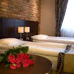 Bonum Old Town 3*