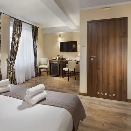 Bonum Old Town Hotel