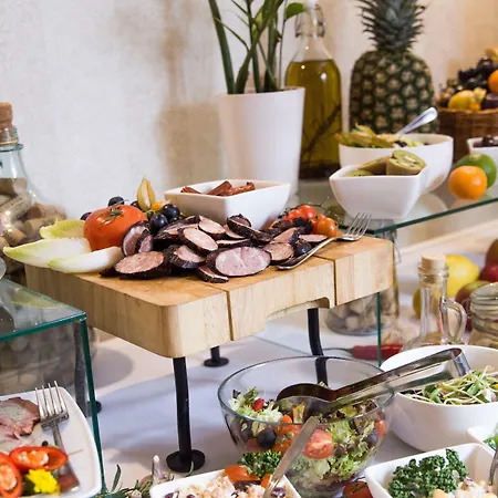 Bonum Old Town Hotel 3*