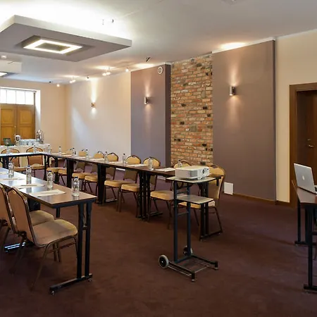 Bonum Old Town Hotell 3*
