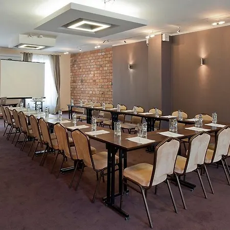 Hotel Bonum Old Town 3*