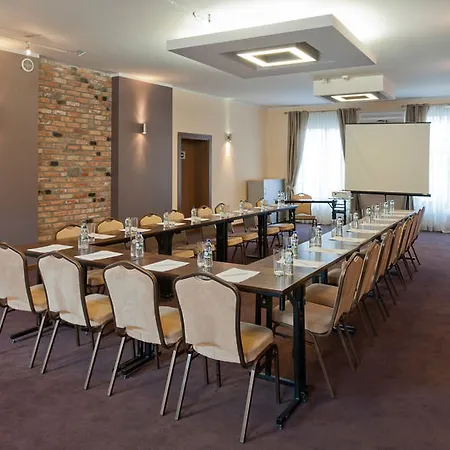 Bonum Old Town Hotel