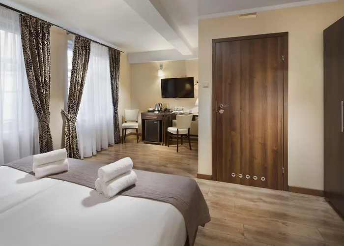 Bonum Old Town Hotel