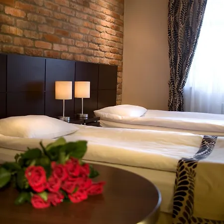 Bonum Old Town 3*